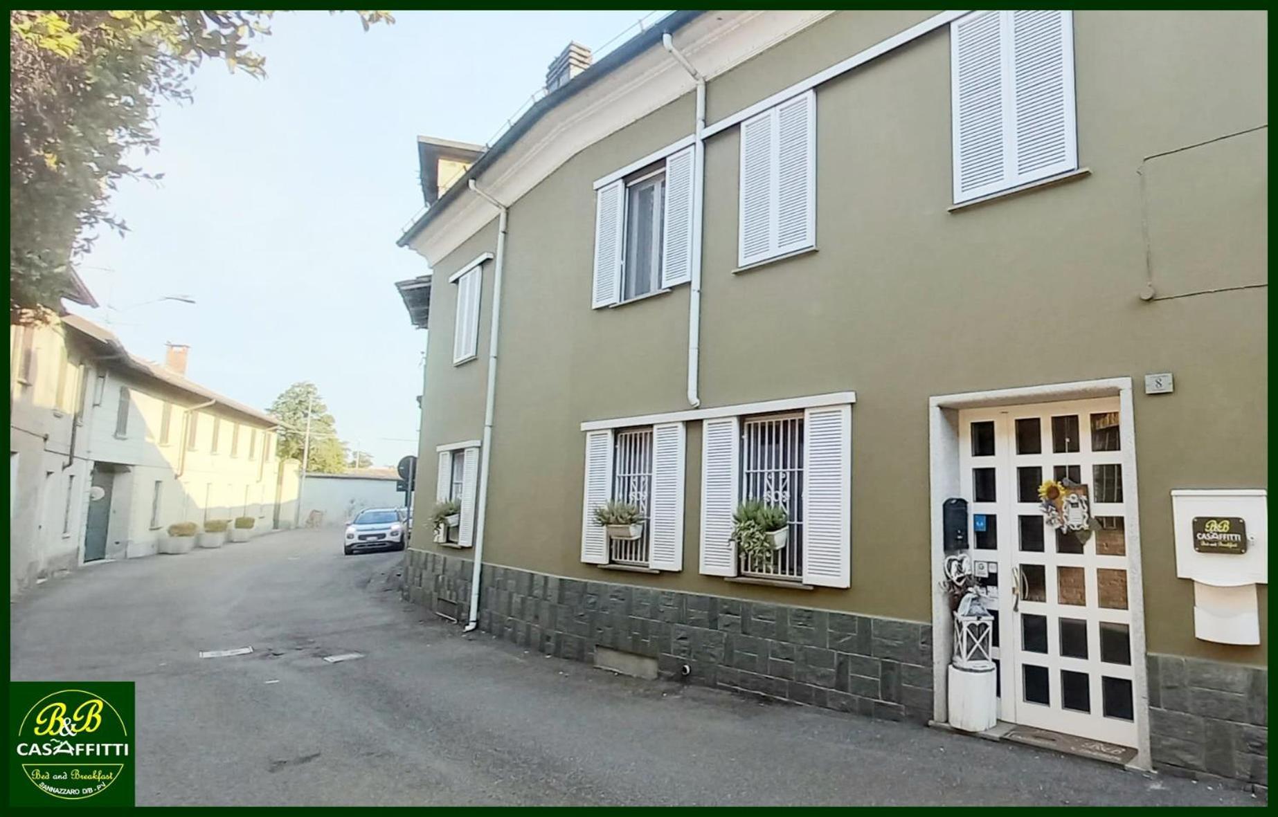 B&B Casaffitti Sannazzaro de' Burgondi Bagian luar foto