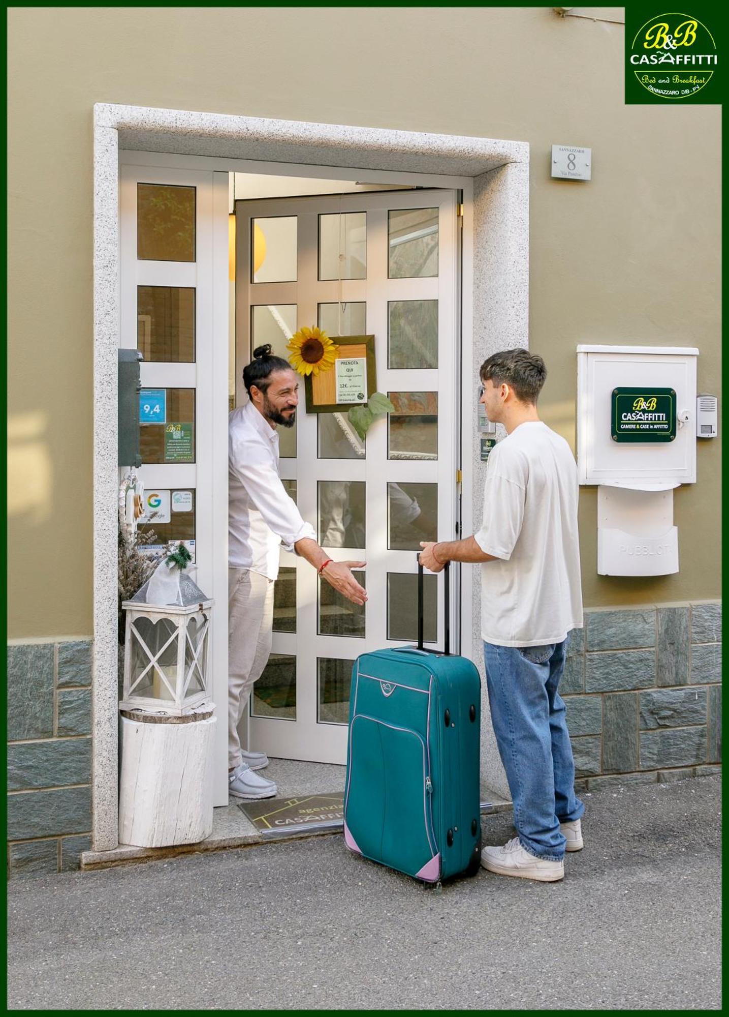 B&B Casaffitti Sannazzaro de' Burgondi Bagian luar foto